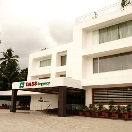 Dass Regency Thrissur Екстериор снимка