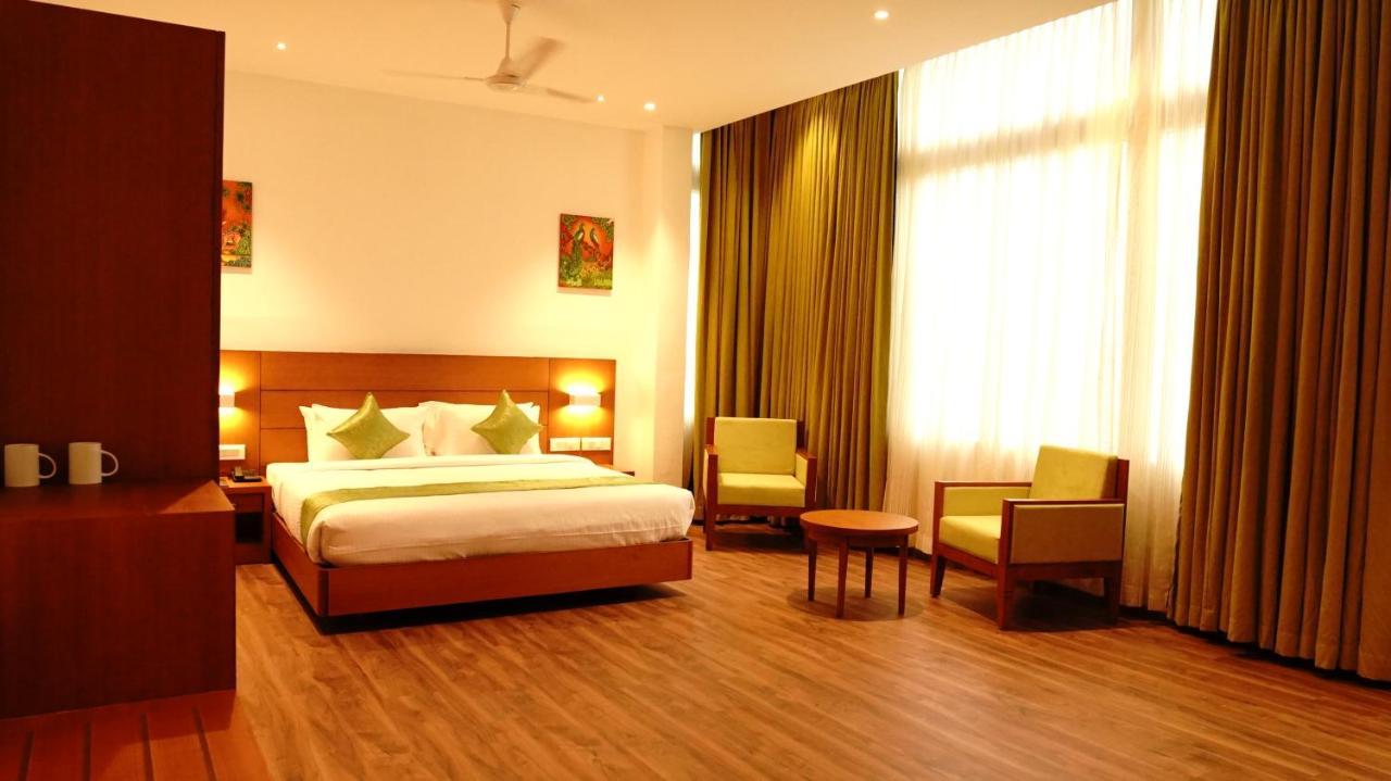 Dass Regency Thrissur Екстериор снимка
