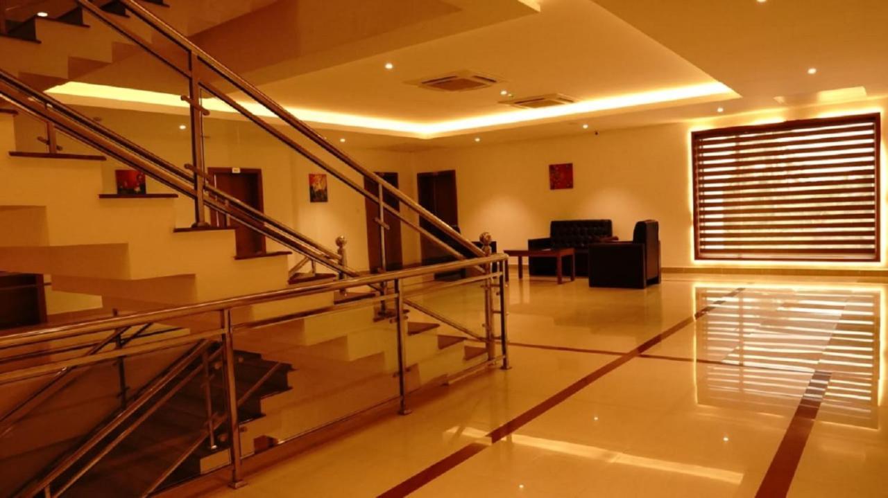 Dass Regency Thrissur Екстериор снимка